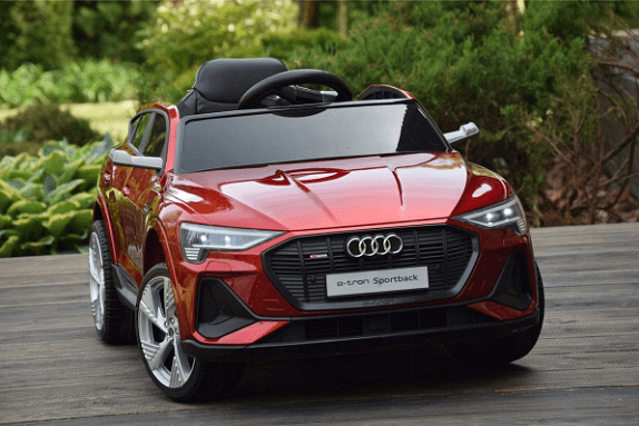 Акумулаторна кола AUDI Sportsback, 4x4, С кожена седалка и меки гум, 12V, Черна