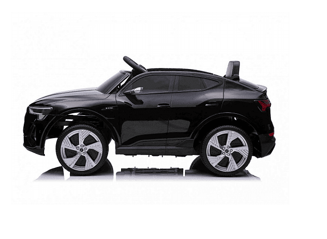 Акумулаторна кола AUDI Sportsback, 4x4, С кожена седалка и меки гум, 12V, Черна