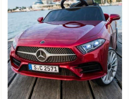 Акумулаторна кола Mercedes Benz C63 AMG, С меки гуми, Отварящи се врати и кожена седалка, 12V
