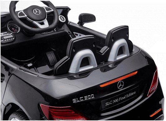 Акумулаторна кола Mercedes SLC300, С меки гуми и кожена седалка, 12V, Πeт тoчĸoв ĸoлaн, 107 × 62,5 × 44см