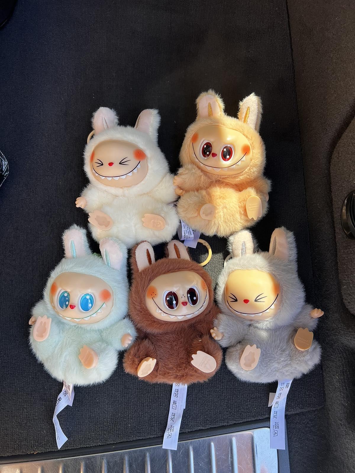 Labubu играчка Have a Seat серия изненада /Labubu plush toy/