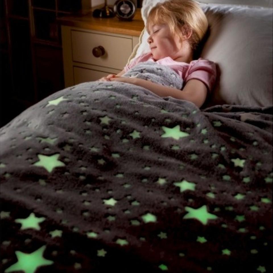 Магическо флуоресцентно пухено одеяло 150x120 см. Magic Blanket
