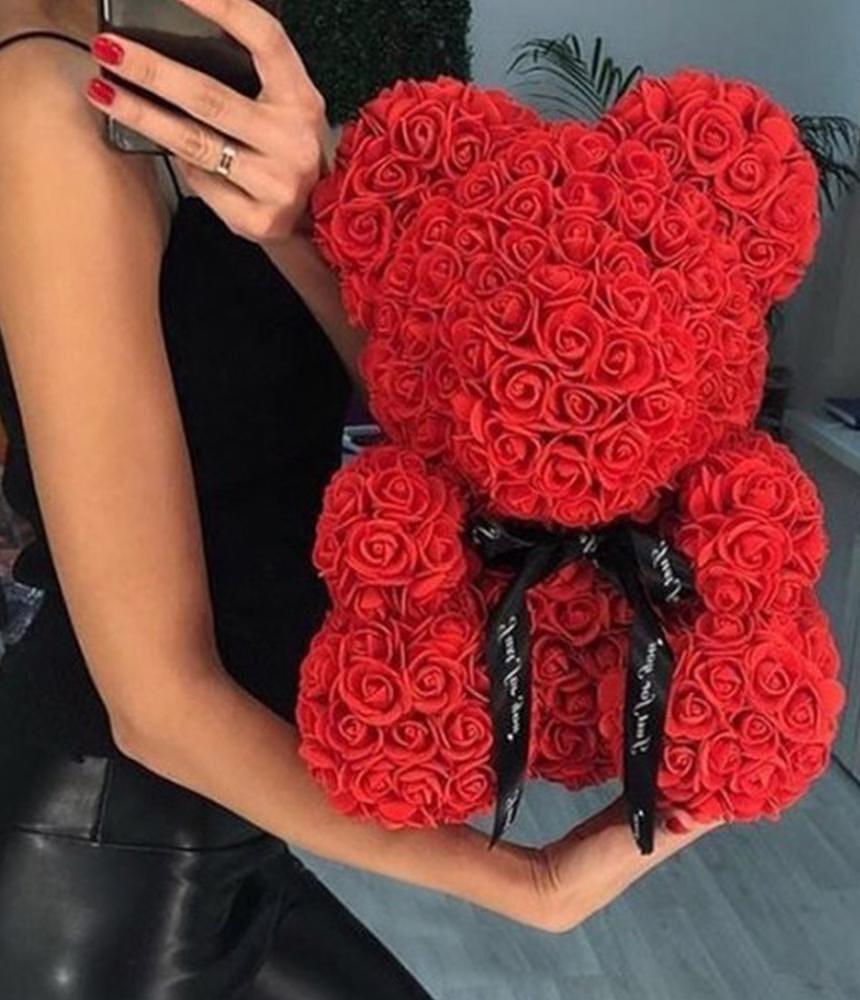 Мече от рози в кутия