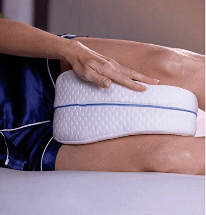 LEG PILLOW Мемори възглавница за крака с анатомична извивка Sleepy, Бяла
