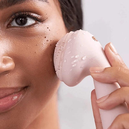 Почистваща и масажираща четка Flawless CLEANSE